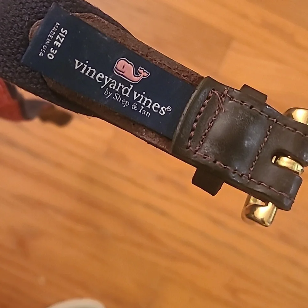 Vineyard Vines Sailboat Red and Brown Belt In a Size 30